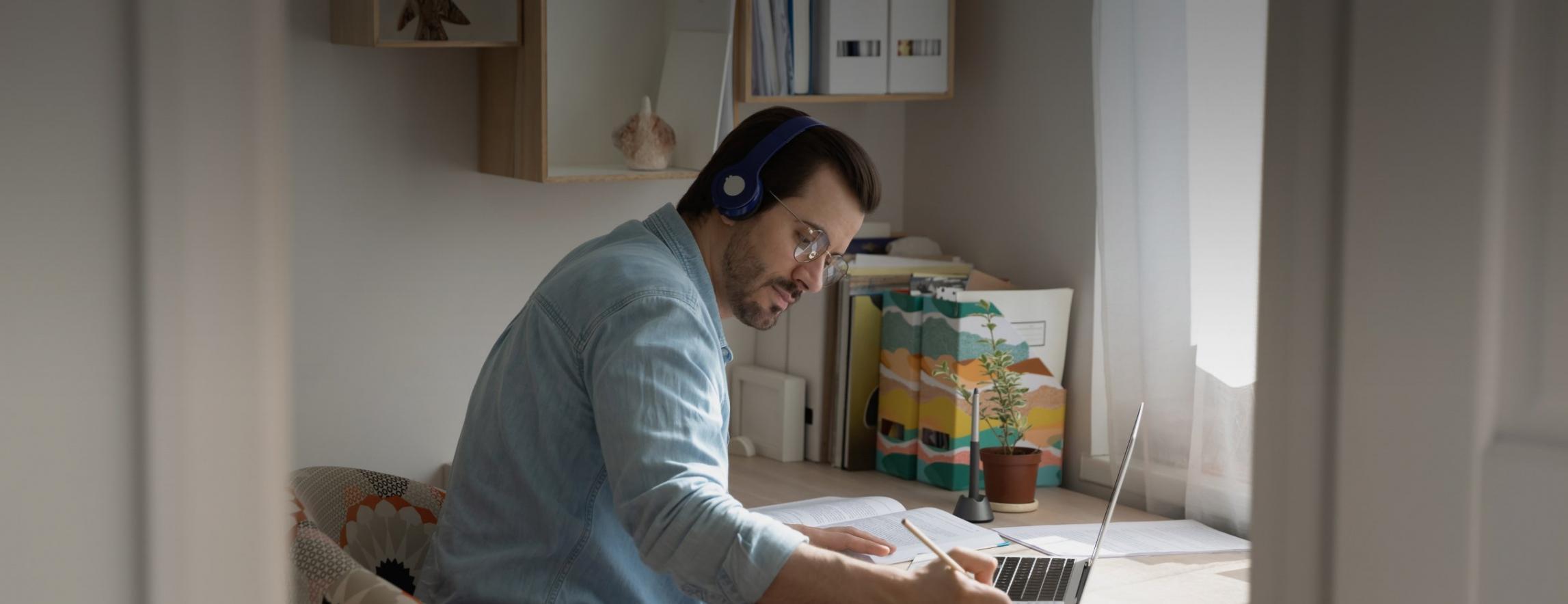 Budget analysis workshop session showing practical spreadsheet techniques